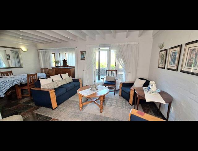 2 BEDROOM HOUSE FOR SALE IN FRAAIUITSIG